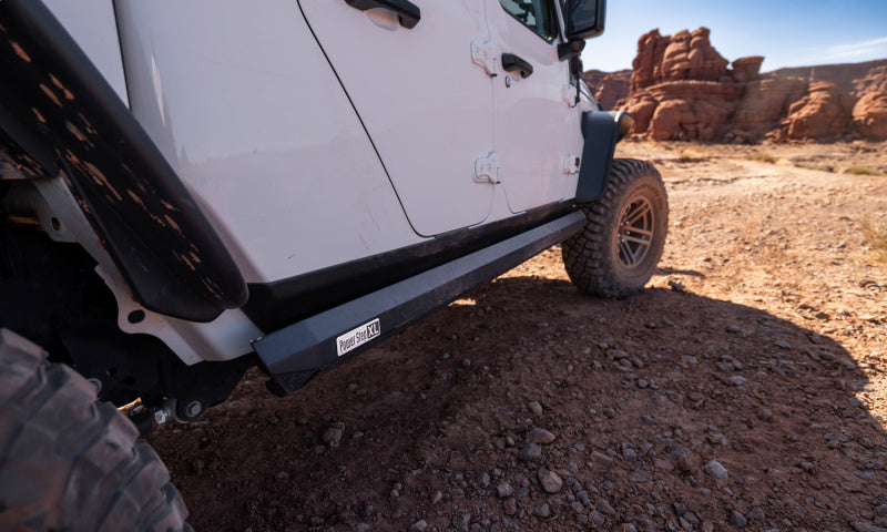 AMP Research 20-24 Jeep JT Gladiator (Launch/Overlnd/Rubicon/Sport/Sport S) PowerStep XL - Black - GTR Auto