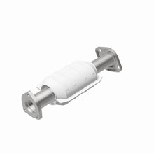 Load image into Gallery viewer, MagnaFlow Direct Fit Catalytic Converter 01/20/00-01 Jeep Cherokee 4.0L Rear (49 State)