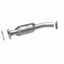 Load image into Gallery viewer, MagnaFlow Direct Fit Catalytic Converter 04-05 Suzuki Forenza 2.0L