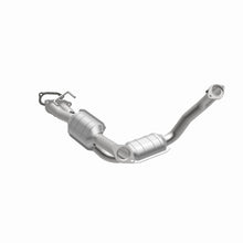 Load image into Gallery viewer, MagnaFlow Direct Fit Catalytic Converter 04 Ranger/Bser 3.0 Front 50S