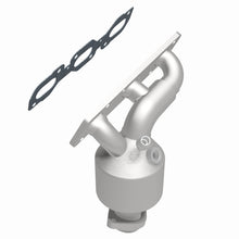 Load image into Gallery viewer, MagnaFlow DF Catalytic Conv 96-00 Ford Contour 2.5L / 99-02 Mercury Cougar 2.5L California - Rear