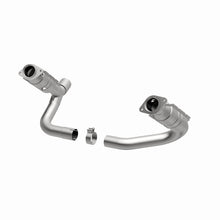 Load image into Gallery viewer, MagnaFlow Direct Fit Catalytic Converter 2008 Chrysler Aspen 4.7L/Dodge Durango 4.7L 2WD