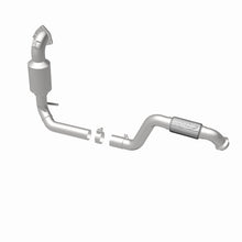 Load image into Gallery viewer, MagnaFlow Direct Fit Catalytic Converter 2014-2017 CLA250 L4 2 OEM Underbody