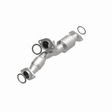 Load image into Gallery viewer, MagnaFlow Direct Fit Catalytic Converter 93-97 Lexus GS300 / 92-98 SC300 3.0L Front