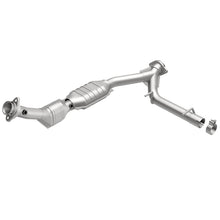 Load image into Gallery viewer, MagnaFlow Direct Fit Catalytic Converter 03 Lincoln Navigator 5.4L