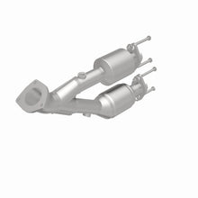 Load image into Gallery viewer, MagnaFlow Direct Fit Catalytic Converter 00-01 Cherokee 4L Front