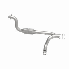 Load image into Gallery viewer, MagnaFlow Direct Fit Catalytic Converter 07-09 Chrysler/Dodge Aspen/Durango 5.7L Passenger Side