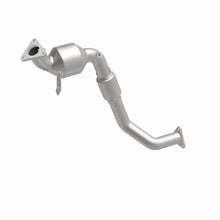 Load image into Gallery viewer, MagnaFlow Direct Fit Catalytic Converter 07 VW Touareg 3.6L Rear close