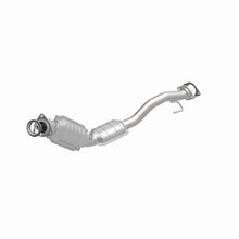 Load image into Gallery viewer, MagnaFlow Direct Fit Catalytic Converter 08 Trailb/Envoy 4.2L