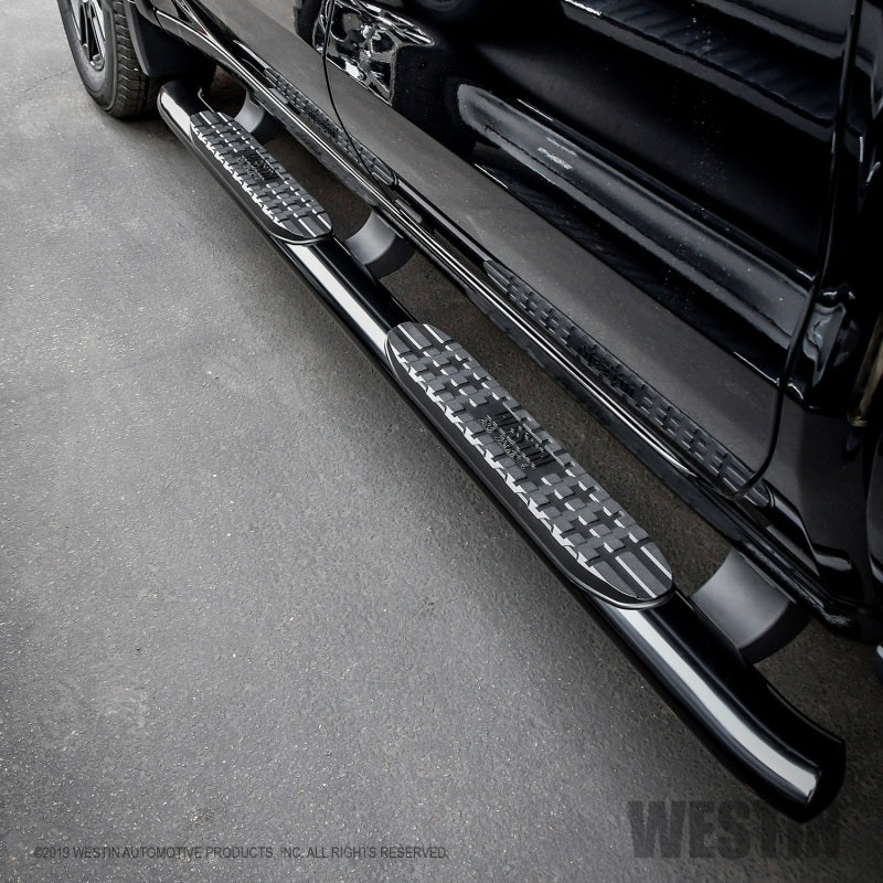 Westin 19-20 Chevrolet/GMC Silverado/Sierra 1500 Double Cab PRO TRAXX 4 Oval Nerf Step Bars - Black - GTR Auto