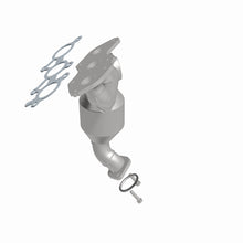 Load image into Gallery viewer, MagnaFlow Direct Fit Catalytic Converter 11-15 Sienna 3.5 Manifold