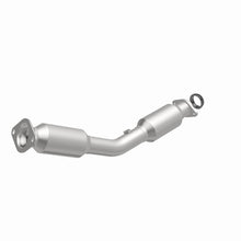Load image into Gallery viewer, MagnaFlow Direct Fit Catalytic Converter 07-08 Nissan Sentra L4-2.0L