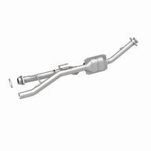 Load image into Gallery viewer, MagnaFlow Direct Fit Catalytic Converter 97-01 Explorer-Mountaineer