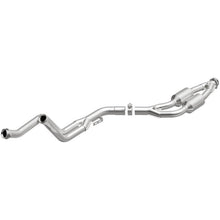 Load image into Gallery viewer, MagnaFlow Direct Fit Catalytic Converter 94-97 Mercedes C280 2.8L