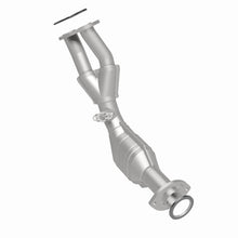 Load image into Gallery viewer, MagnaFlow Direct Fit Catalytic Converter 01-04 Toyota Tacoma 2.7L fr