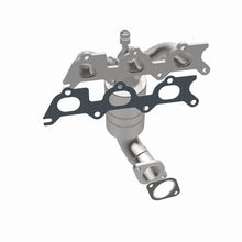 Load image into Gallery viewer, MagnaFlow DF Cat Conv 07-11 Chrysler Sebring 2.7L Rr Manifold/08-10 Dodge Avenger 2.7L Rear Manifold