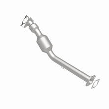 Load image into Gallery viewer, MagnaFlow Direct Fit Catalytic Converter 2005-2007 Cobalt 2 L Underbody