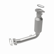 Load image into Gallery viewer, MagnaFlow Direct Fit Catalytic Converter 2000 and 2002 Ford Focus 2.0