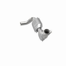 Load image into Gallery viewer, MagnaFlow Direct Fit Catalytic Converter 01-04 Ford F-150 Pickup 5.4L 4WD 4R100 Trans D/S (49 State)