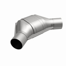 Load image into Gallery viewer, MagnaFlow Universal Catalytic Converter 2.5 Angled In/Out