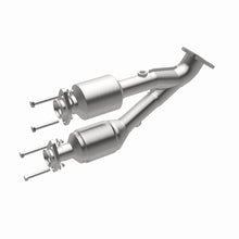 Load image into Gallery viewer, MagnaFlow Direct Fit Catalytic Converter 00-01 Cherokee 4L Front