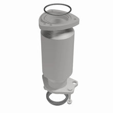 Load image into Gallery viewer, MagnaFlow Direct Fit Catalytic Converter 06-09 Pontiac Solstice 2.4L/07-09 Saturn Sky 2.4L