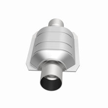 Load image into Gallery viewer, MagnaFlow Universal Catalytic Converter 2.25 Rear with O2