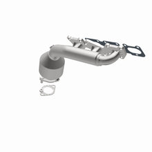 Load image into Gallery viewer, MagnaFlow Direct Fit Catalytic Converter 2007-2009 Sorento 3.3 3.8 L Manifold