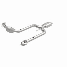 Load image into Gallery viewer, MagnaFlow Direct Fit Catalytic Converter Thunderbird-Cougar 95-96