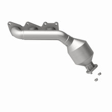 Load image into Gallery viewer, MagnaFlow Direct Fit Catalytic Converter 2009 Kia Borrego 3.8L Driver Side