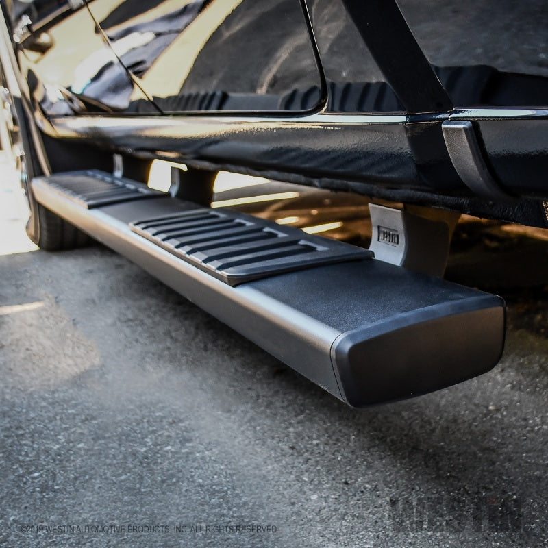 Westin 19-22 Chevrolet Silverado 1500 DC (Excl. 2019 LD/Limited) R7 Nerf Step Bars - Black - GTR Auto