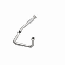 Load image into Gallery viewer, MagnaFlow Direct Fit Catalytic Converter 97-00 GM Van 5.7L Lf
