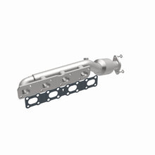 Load image into Gallery viewer, MagnaFlow Direct Fit Catalytic Converter 07 Titan 5.6L P/S manif OEM