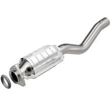 Load image into Gallery viewer, MagnaFlow Direct Fit Catalytic Converter Volvo 85 92