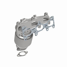 Load image into Gallery viewer, MagnaFlow Direct Fit Catalytic Converter 07-09 Hyundai Santa Fe 2.7L