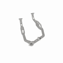 Load image into Gallery viewer, MagnaFlow Direct Fit Catalytic Converter 99-04 LR Discovery V8 OEM