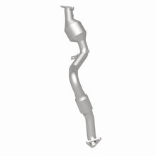 Load image into Gallery viewer, MagnaFlow Direct Fit Catalytic Converter 2007-2010 Q7 V6 3.6 OEM Underbody