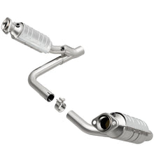 Load image into Gallery viewer, MagnaFlow Direct Fit Catalytic Converter 05-06 Dodge Durango V6/V8