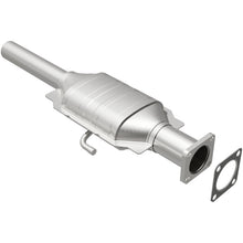 Load image into Gallery viewer, MagnaFlow Direct Fit Catalytic Converter Dodge-Eagle 98-95