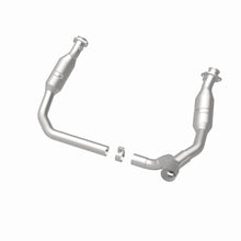 Load image into Gallery viewer, MagnaFlow Direct Fit Catalytic Converter 06-07 Ram 1500 4.7L Underbody