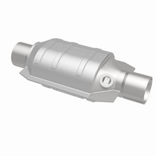 Load image into Gallery viewer, MagnaFlow Universal Catalytic Converter 2.5 W/Single O2 Boss