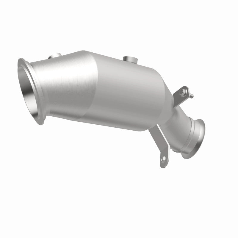 MagnaFlow 2014 BMW 335i GT xDrive 3.0L Underbody Direct Fit EPA Compliant Catalytic Converter - GTR Auto