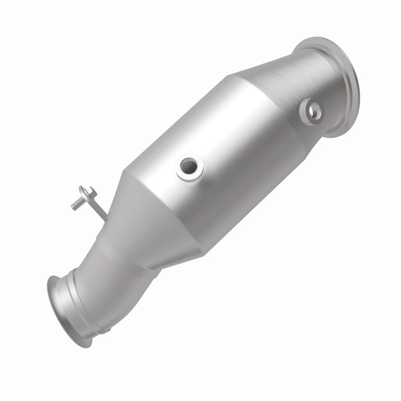 MagnaFlow 2014 BMW 335i GT xDrive 3.0L Underbody Direct Fit EPA Compliant Catalytic Converter - GTR Auto