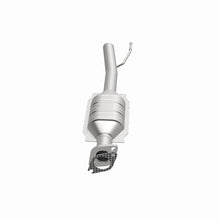 Load image into Gallery viewer, MagnaFlow Direct Fit Catalytic Converter 01-04 Escape 3.0L OEM