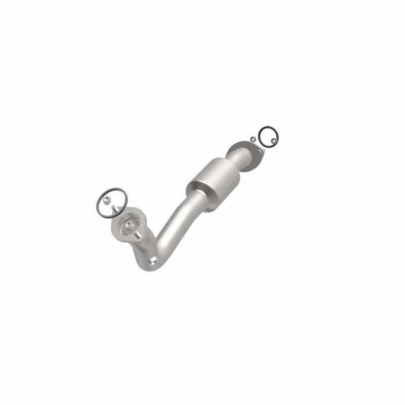 MagnaFlow Direct Fit Catalytic Converter 13-15 RAV4 2.5 Underbody