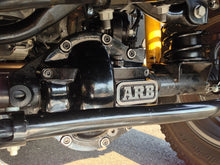 Load image into Gallery viewer, ARB Diff Cover Blk Ford 8.8 - GTR Auto