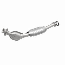 Load image into Gallery viewer, MagnaFlow Direct Fit Catalytic Converter 96-00 Crown Vic 4.6L OEM