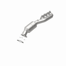 Load image into Gallery viewer, MagnaFlow Direct Fit Catalytic Converter 02-04 VW Passat 4.0L