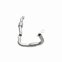 Load image into Gallery viewer, MagnaFlow Direct Fit Catalytic Converter 01-02 2500HD Driver Side 8.1L