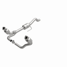 Load image into Gallery viewer, MagnaFlow Direct Fit Catalytic Converter 00-03 Dodge Durango 4.7L